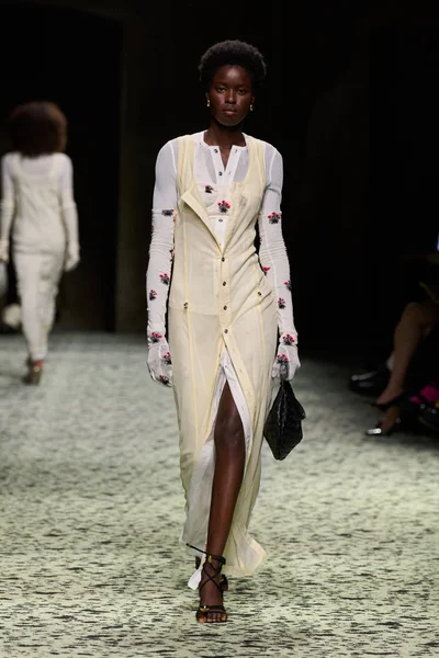 Look 59